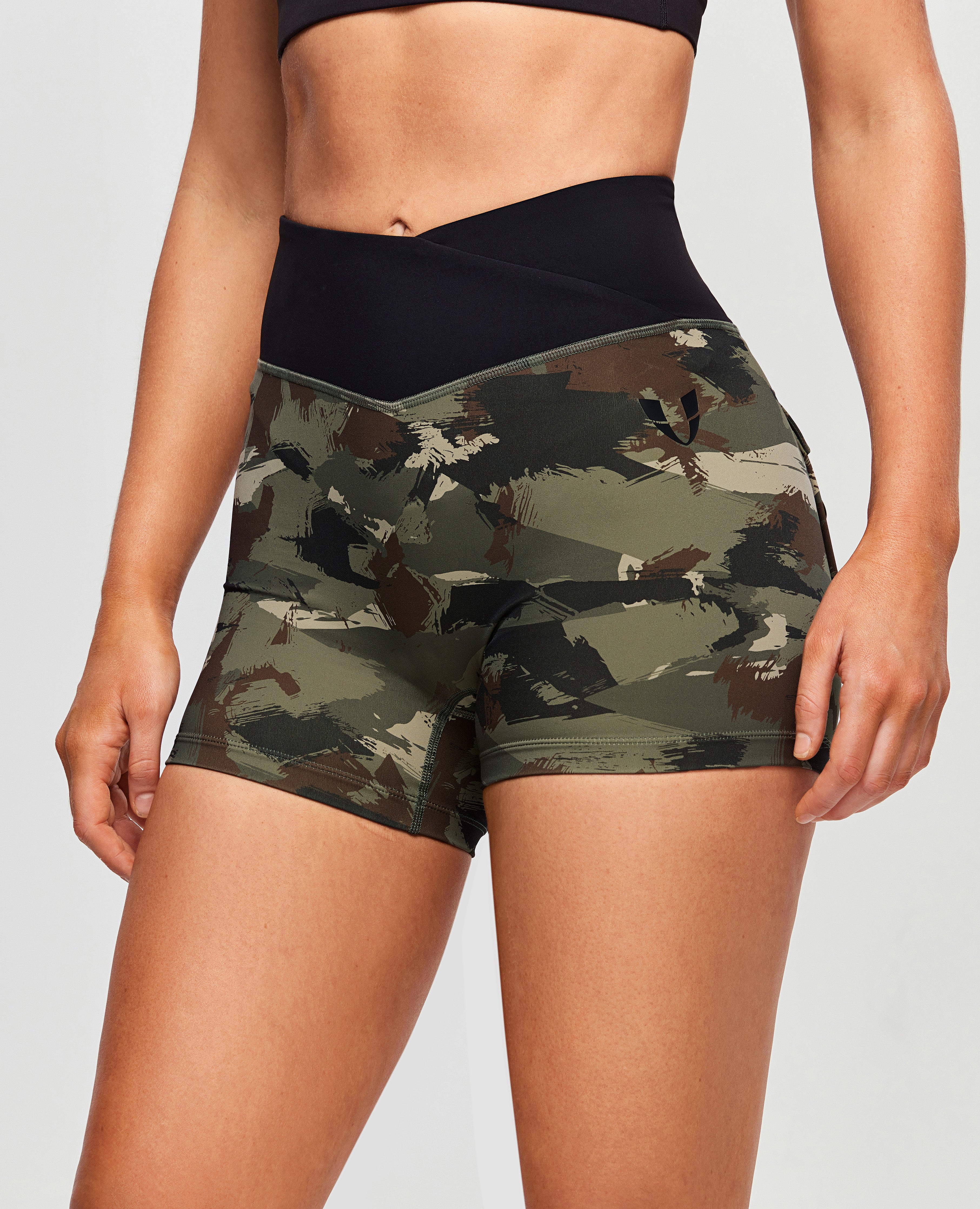 V -WAIST -vrachtshorts - Samenvatting Camo en Black