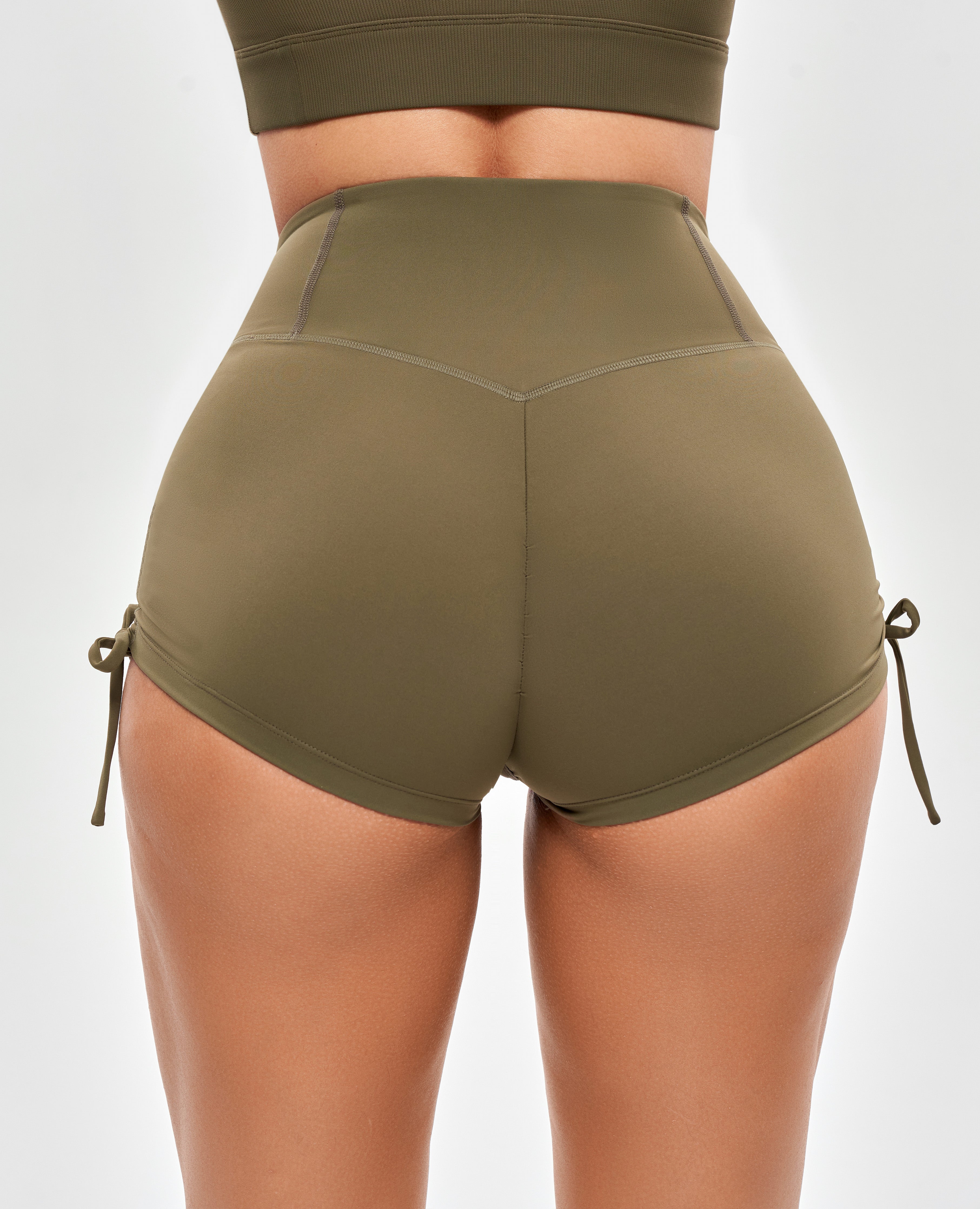 V-waist Scrunch Butt Shorts - Corgned Green