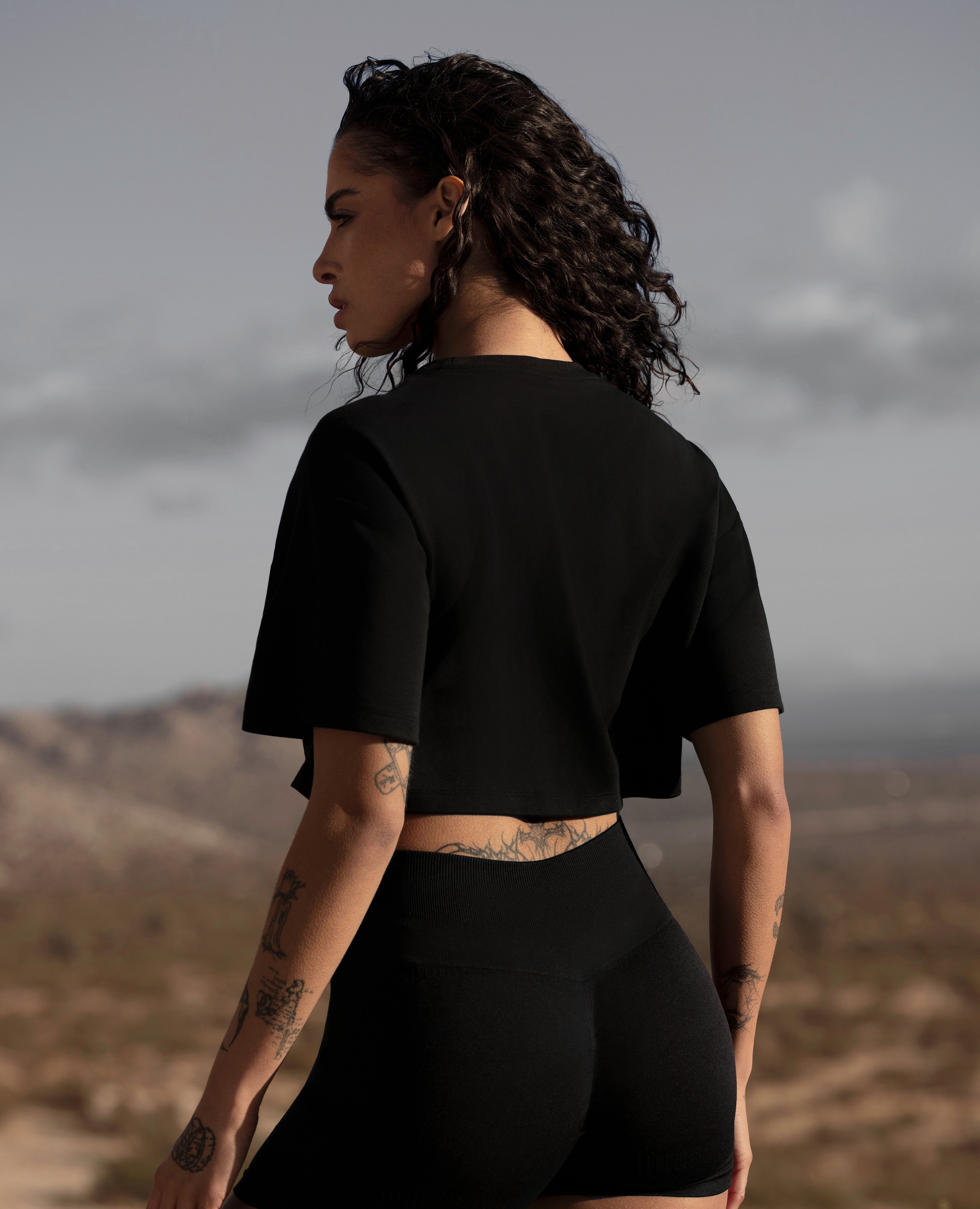 Super Cropped Comfy T-Shirt - Black