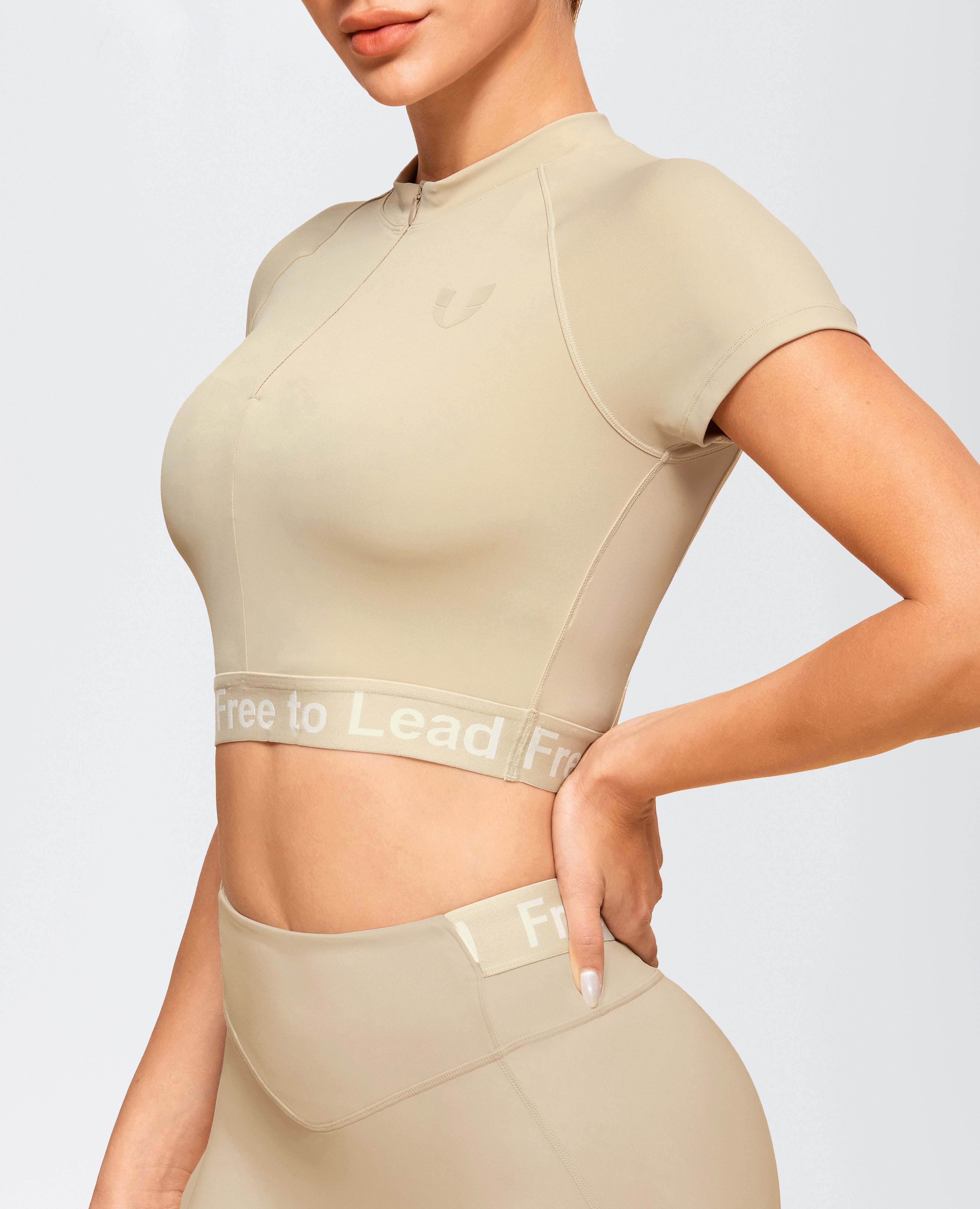 Top de recorte con cremallera básica - arena