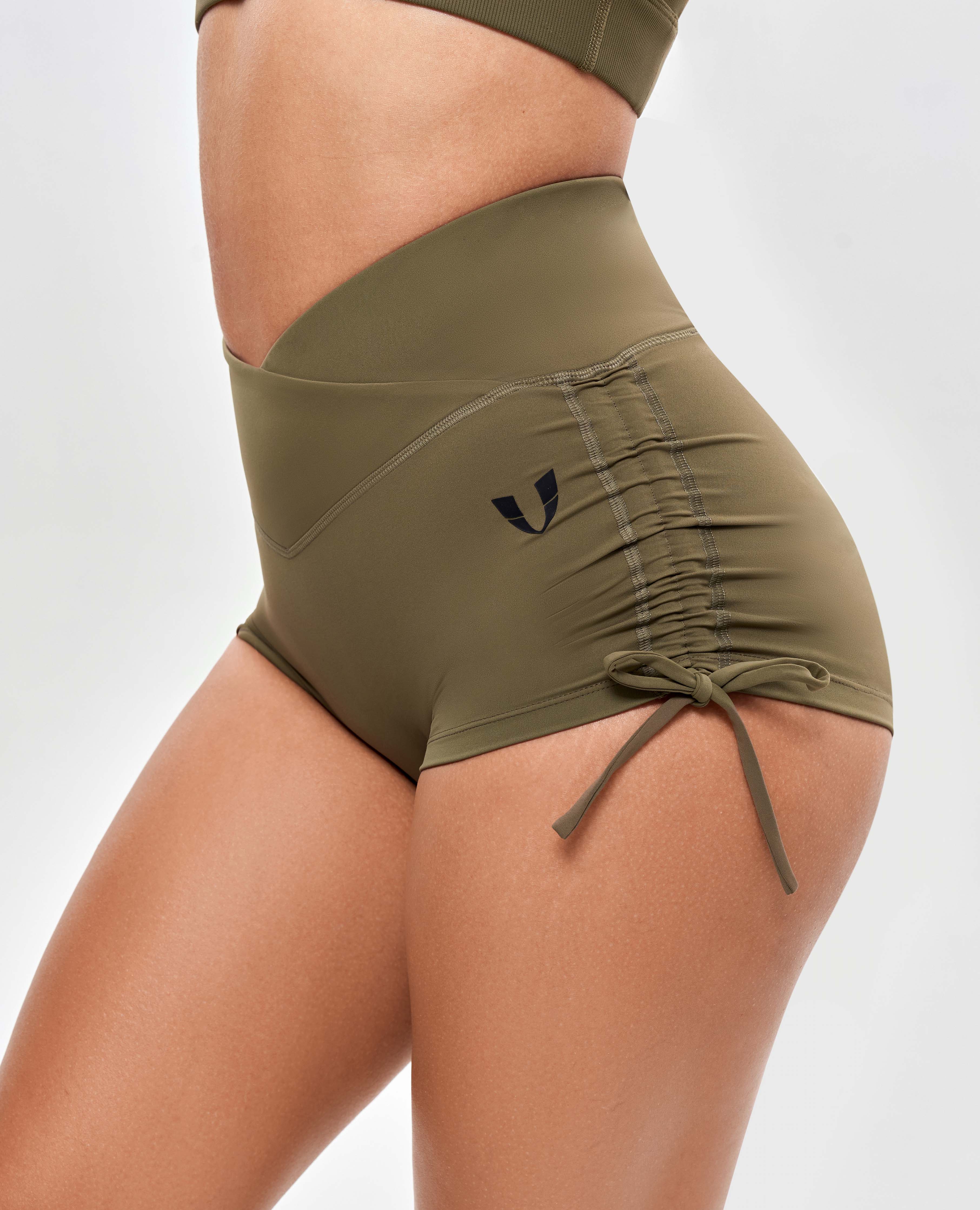 V-waist Scrunch Butt Shorts - Corgned Green