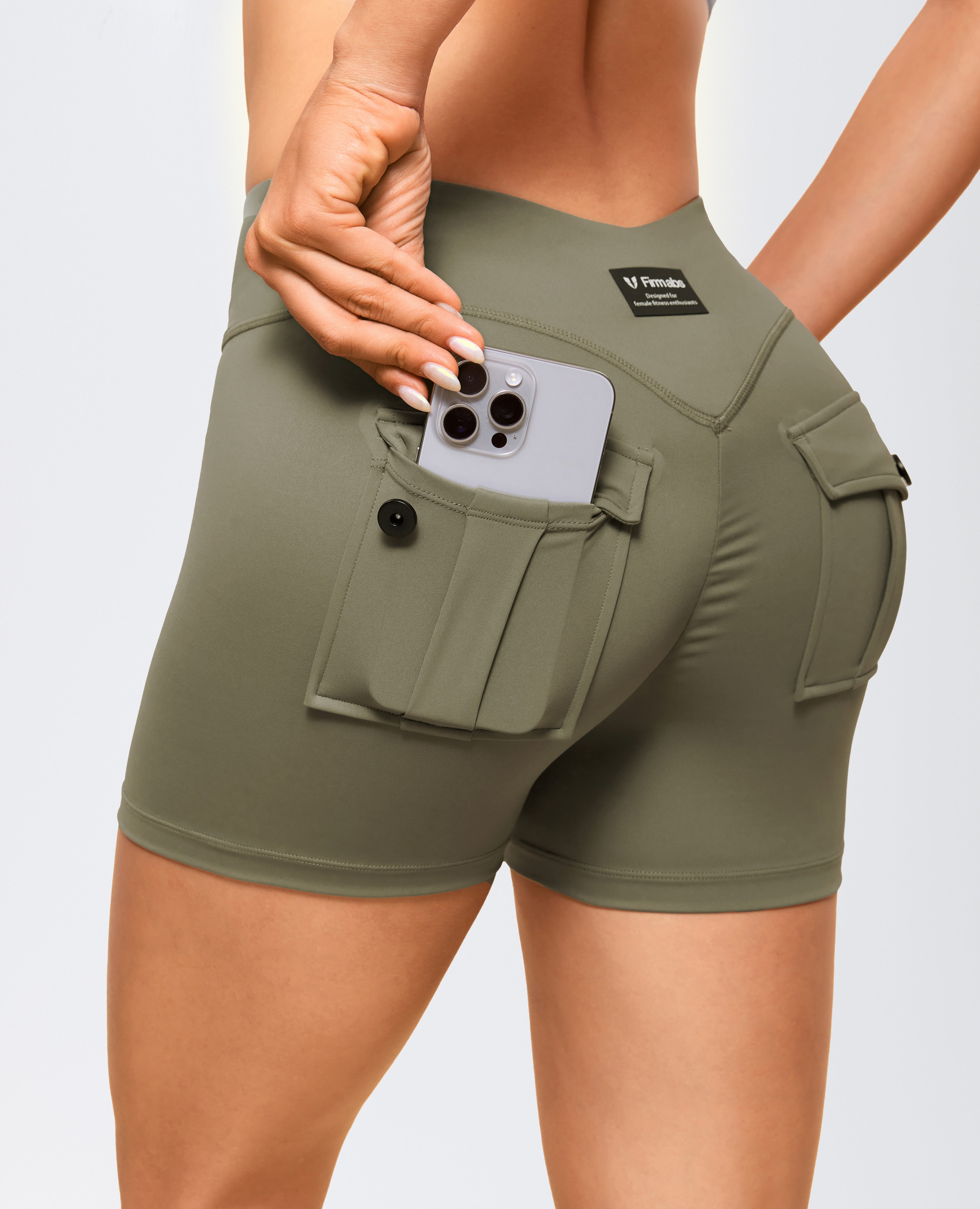 ジップフロントポケットショーツ - アーミーグリーン