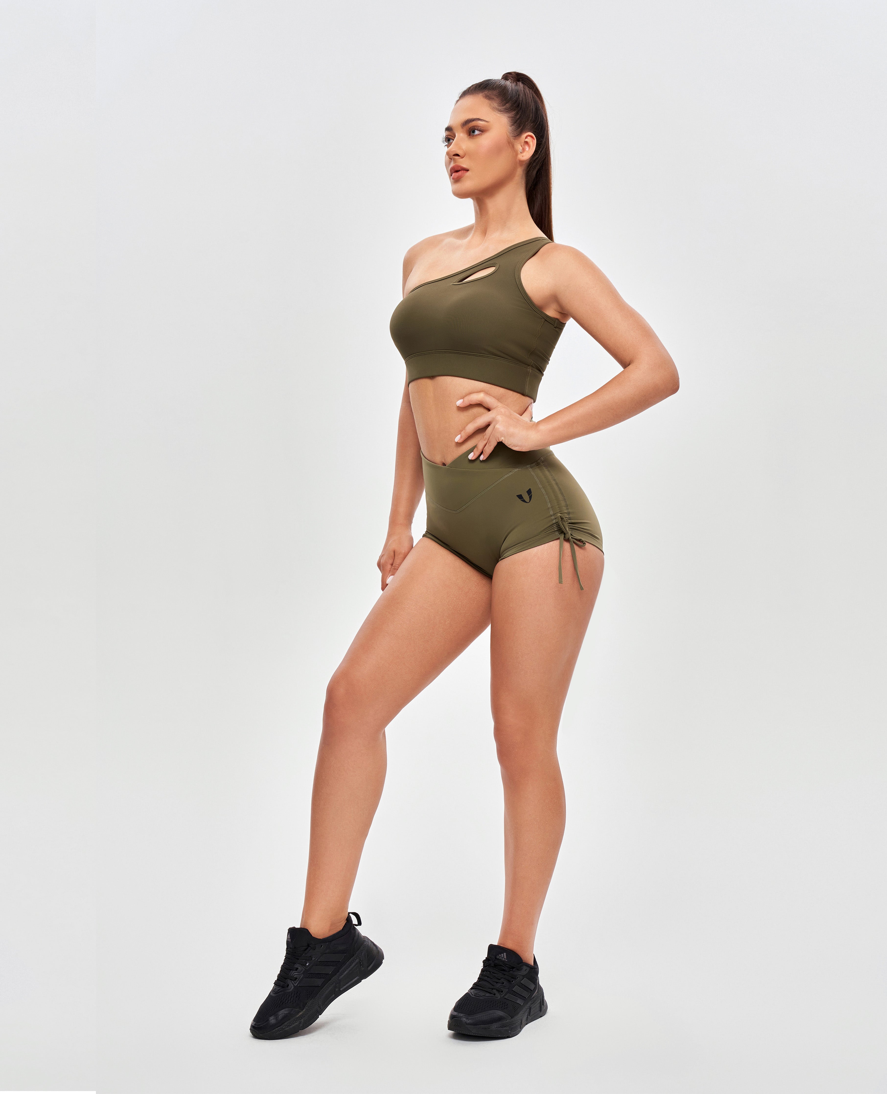 V-waist Scrunch Butt Shorts - Corgned Green