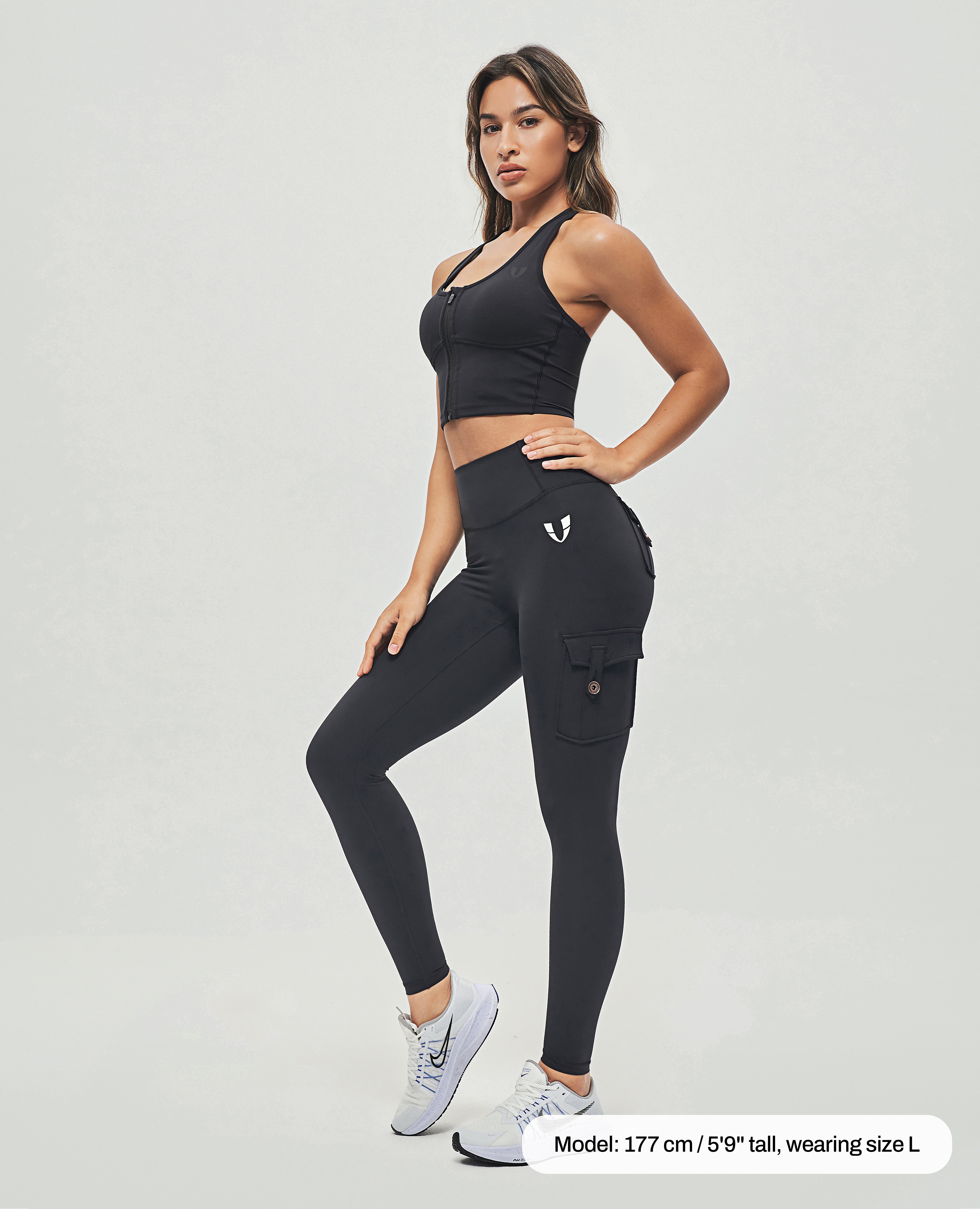 Hohe taillierte Leggings - schwarz