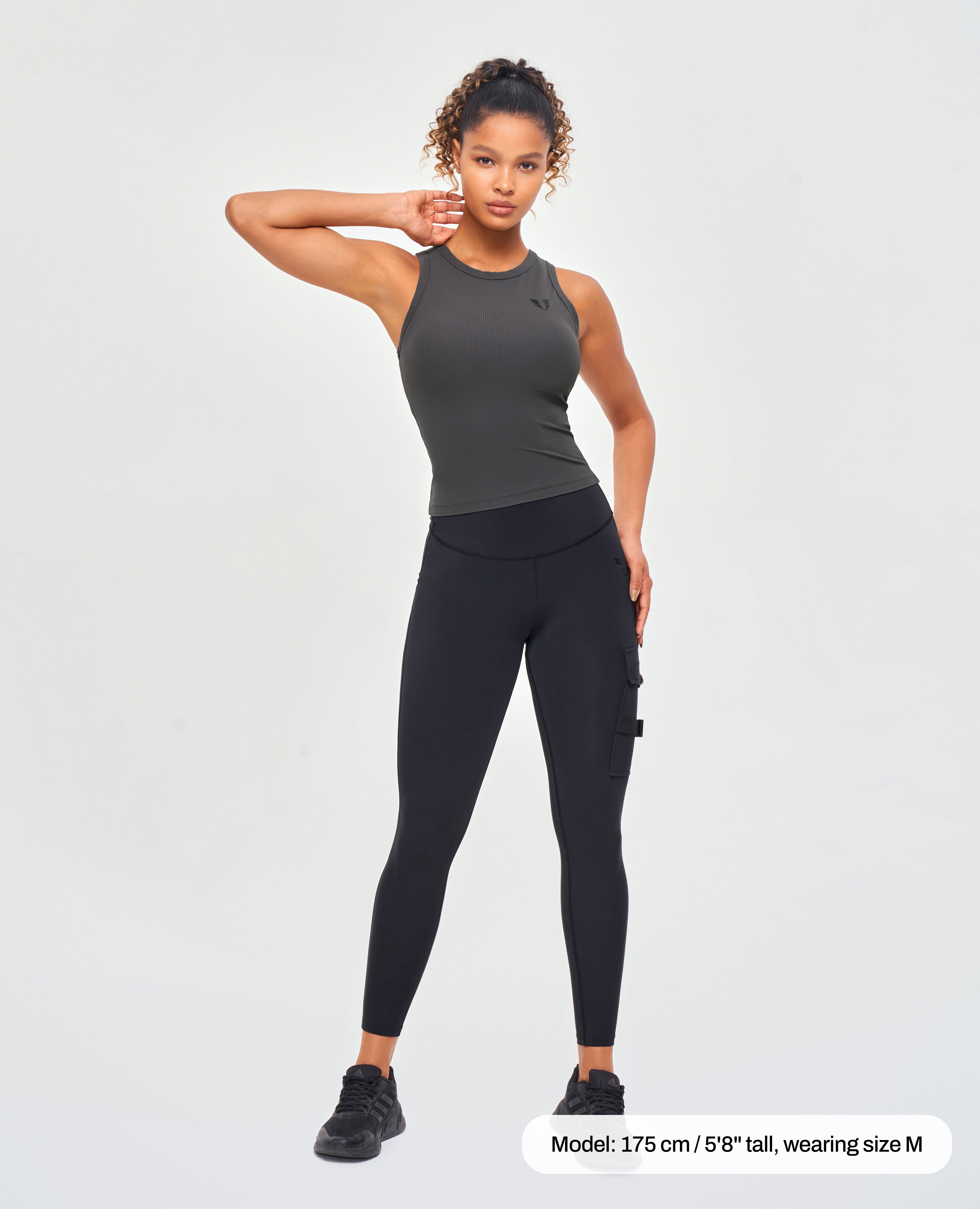 リブ付きワークアウトタンク - 溶岩灰色