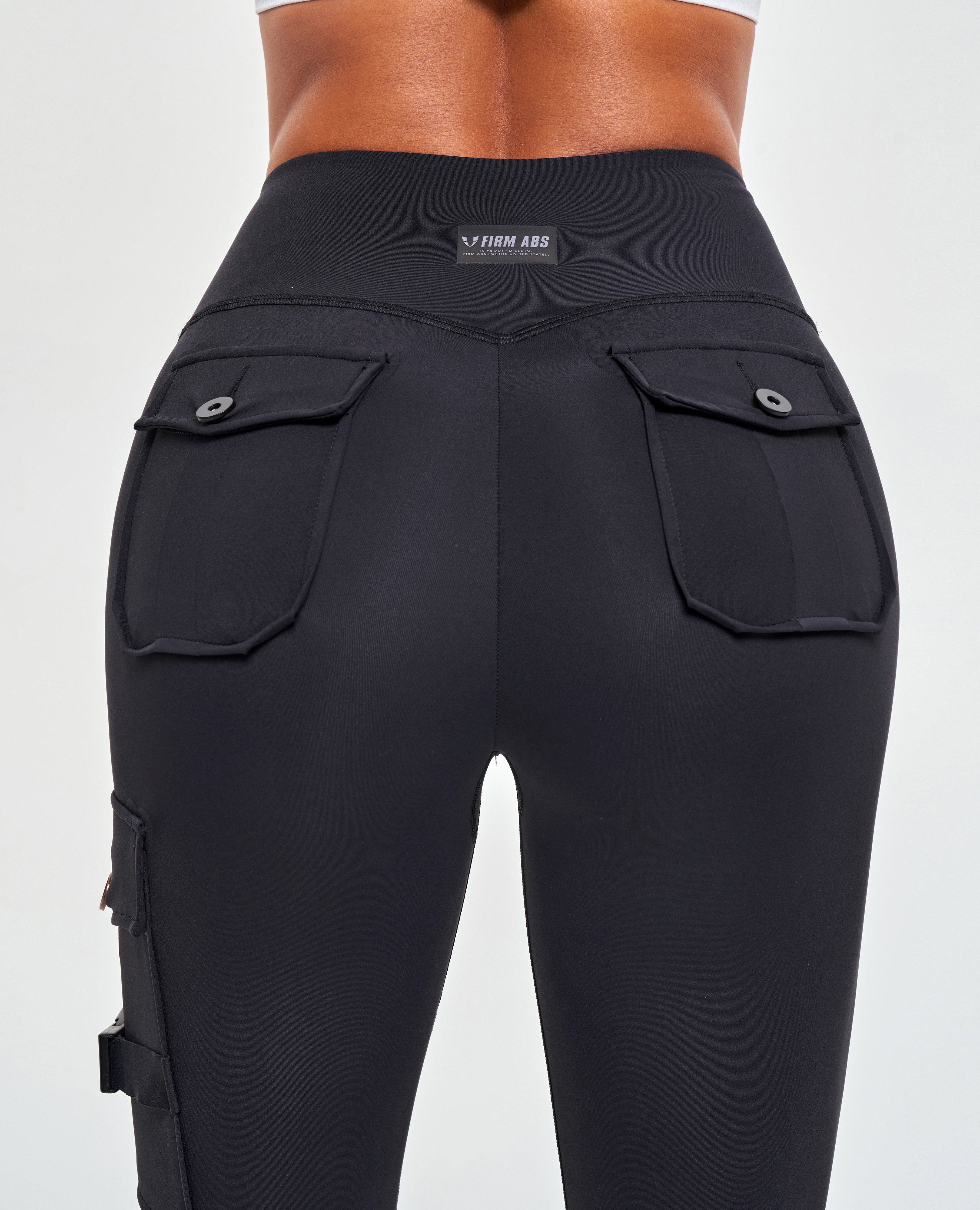 Antimicrobial Utility Cargo High Waisted Pocket Leggings - Black