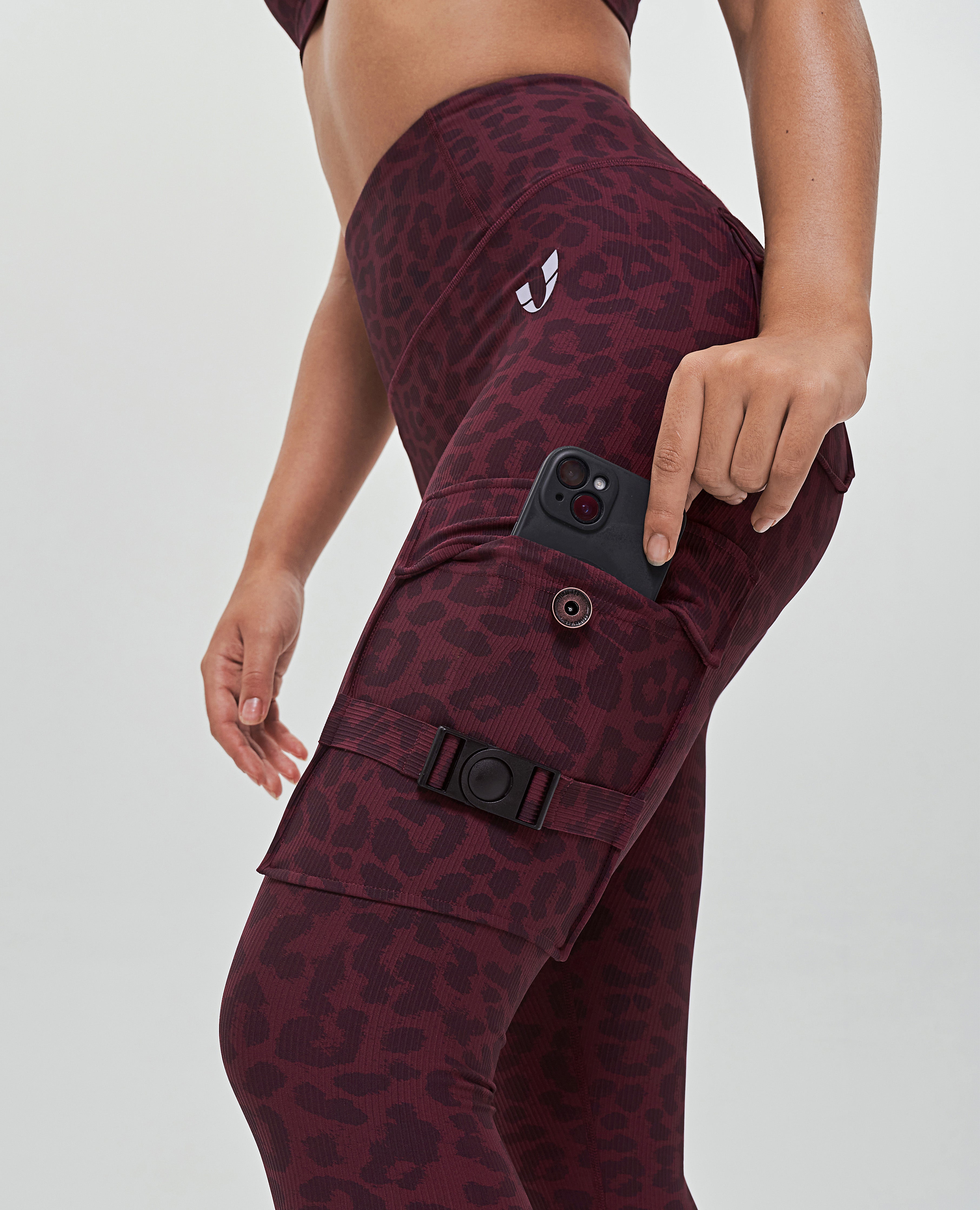 Cargo Fitness Leggings - Red Leopard
