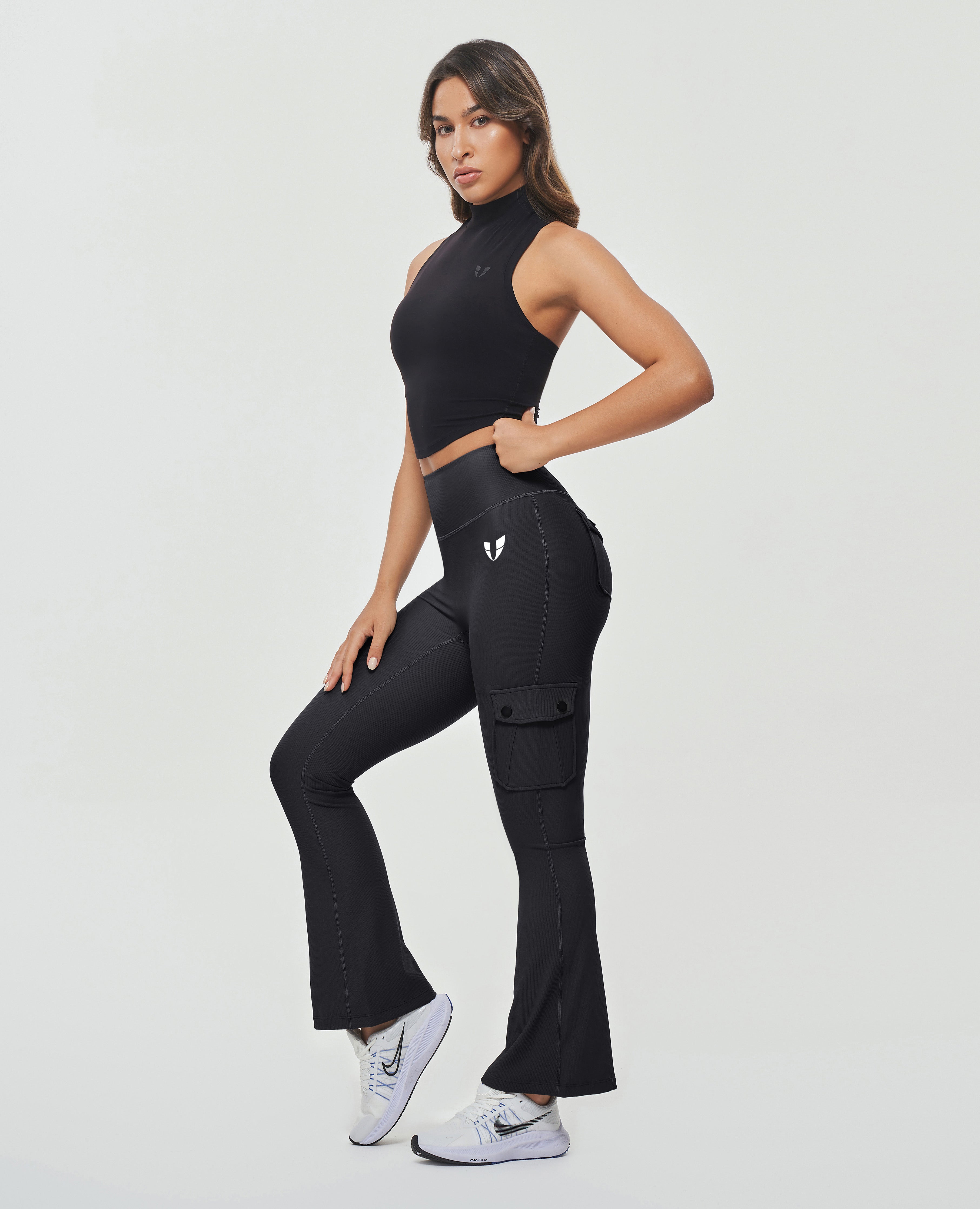 Cargo Pocket Flare Leggings - Black