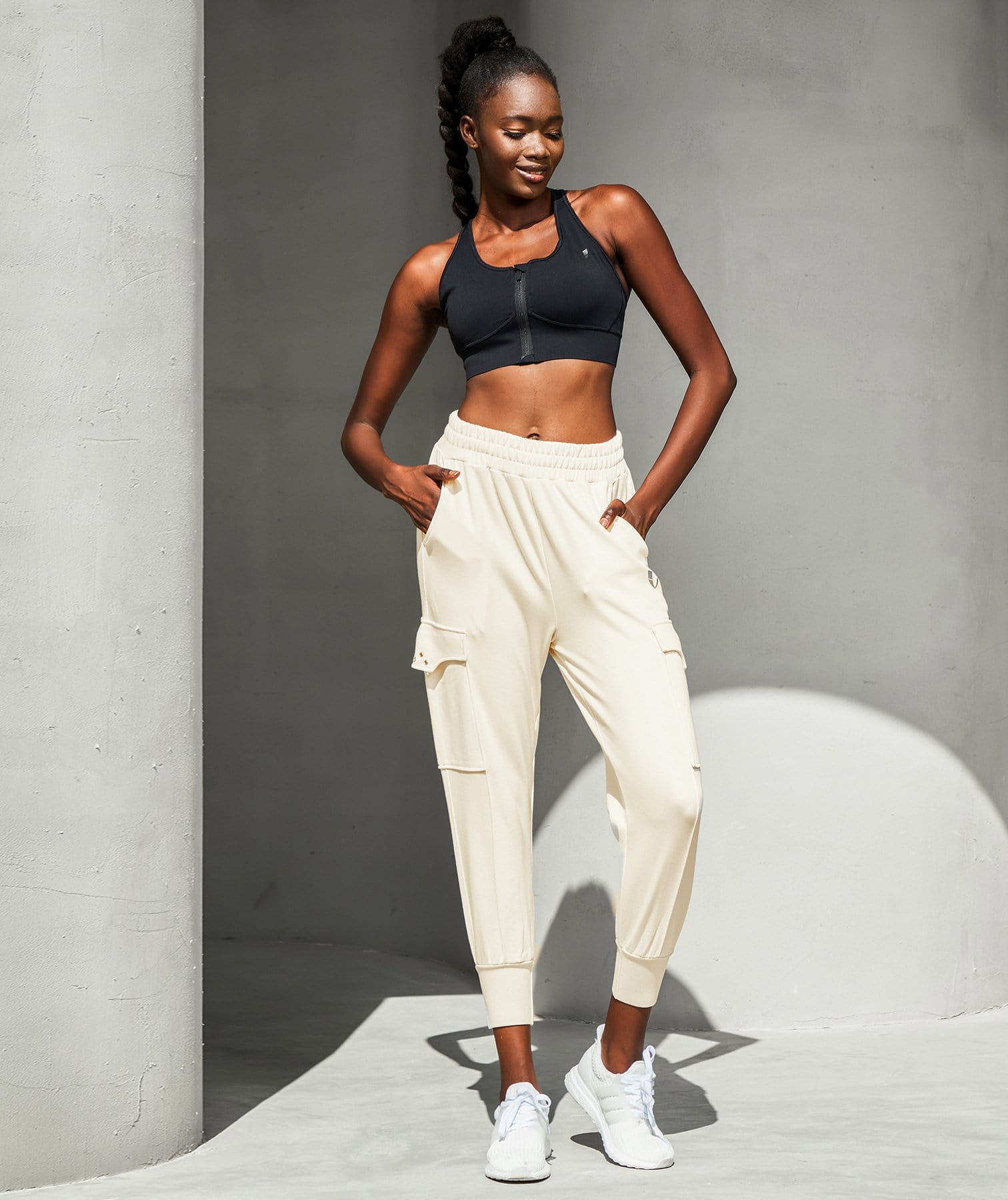 Cargo Pocket Jogger Pants In Light Apricot
