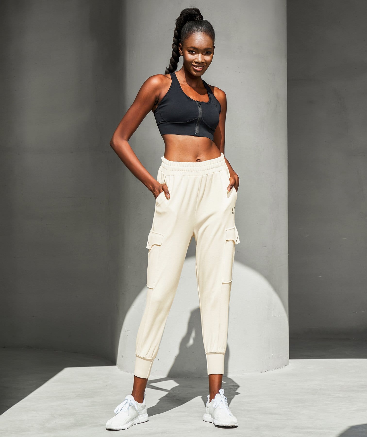 Cargo Pocket Jogger Pants In Light Apricot