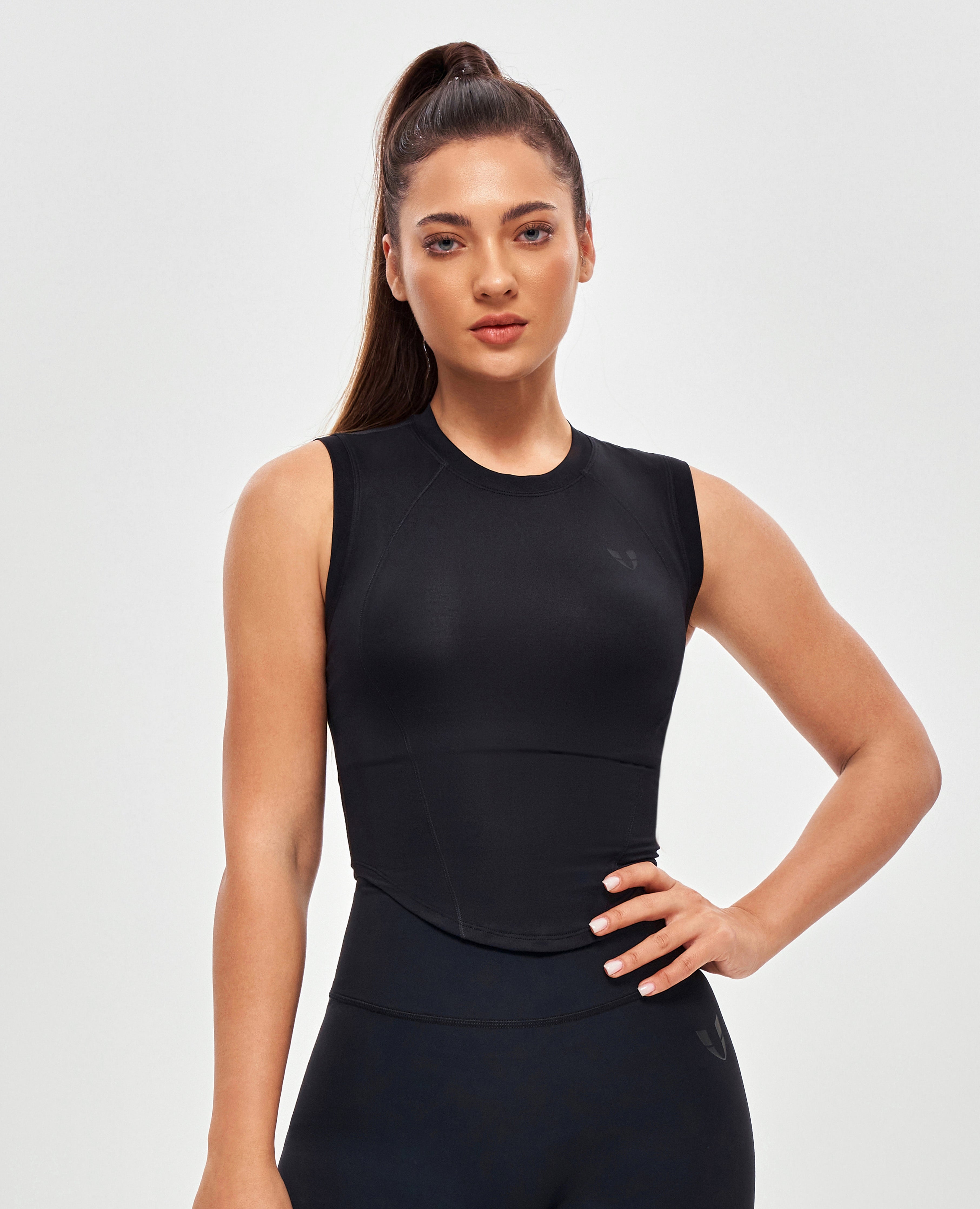 Gebogen zoomtank top - zwart