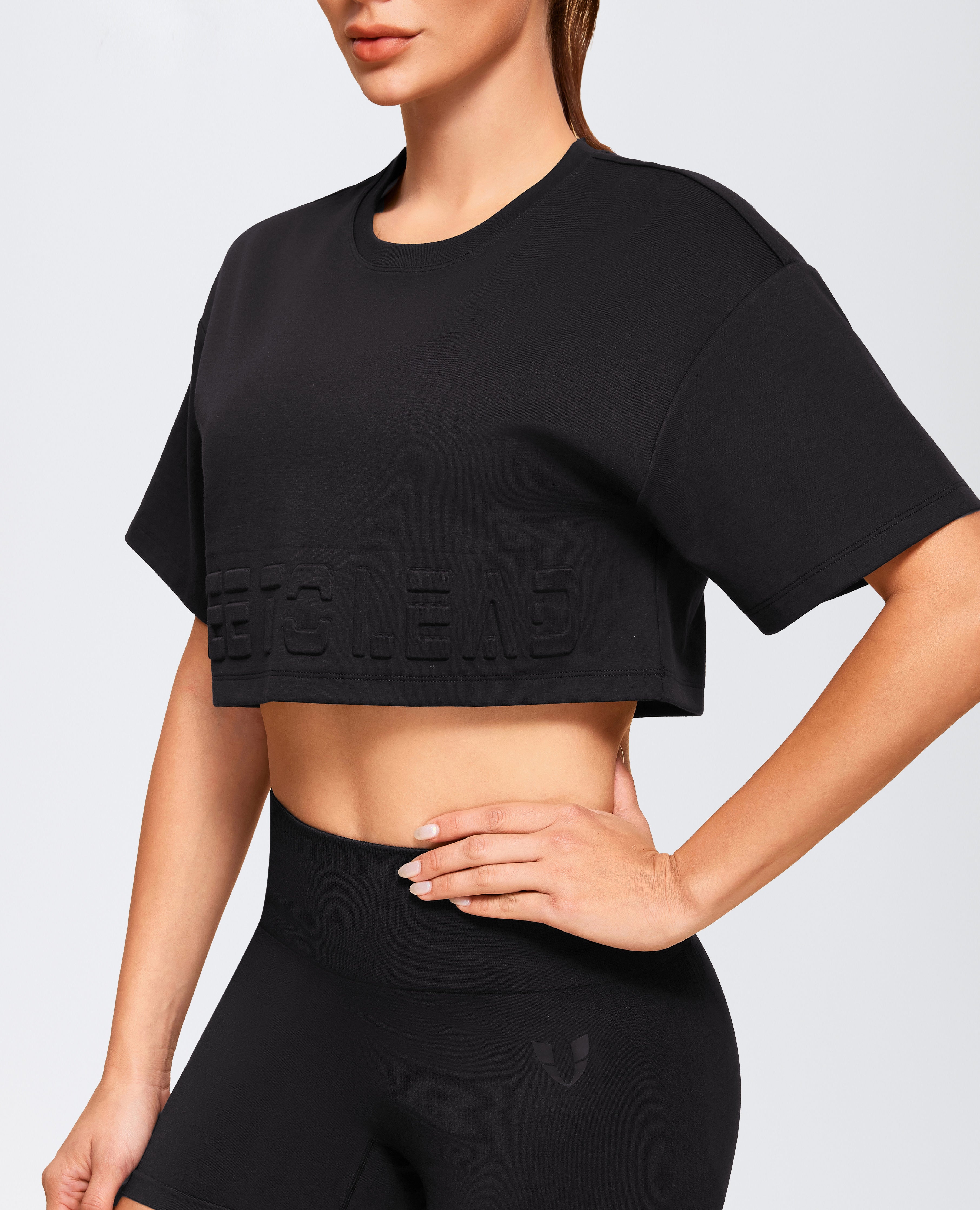 Camiseta cómoda súper recortada - Negro