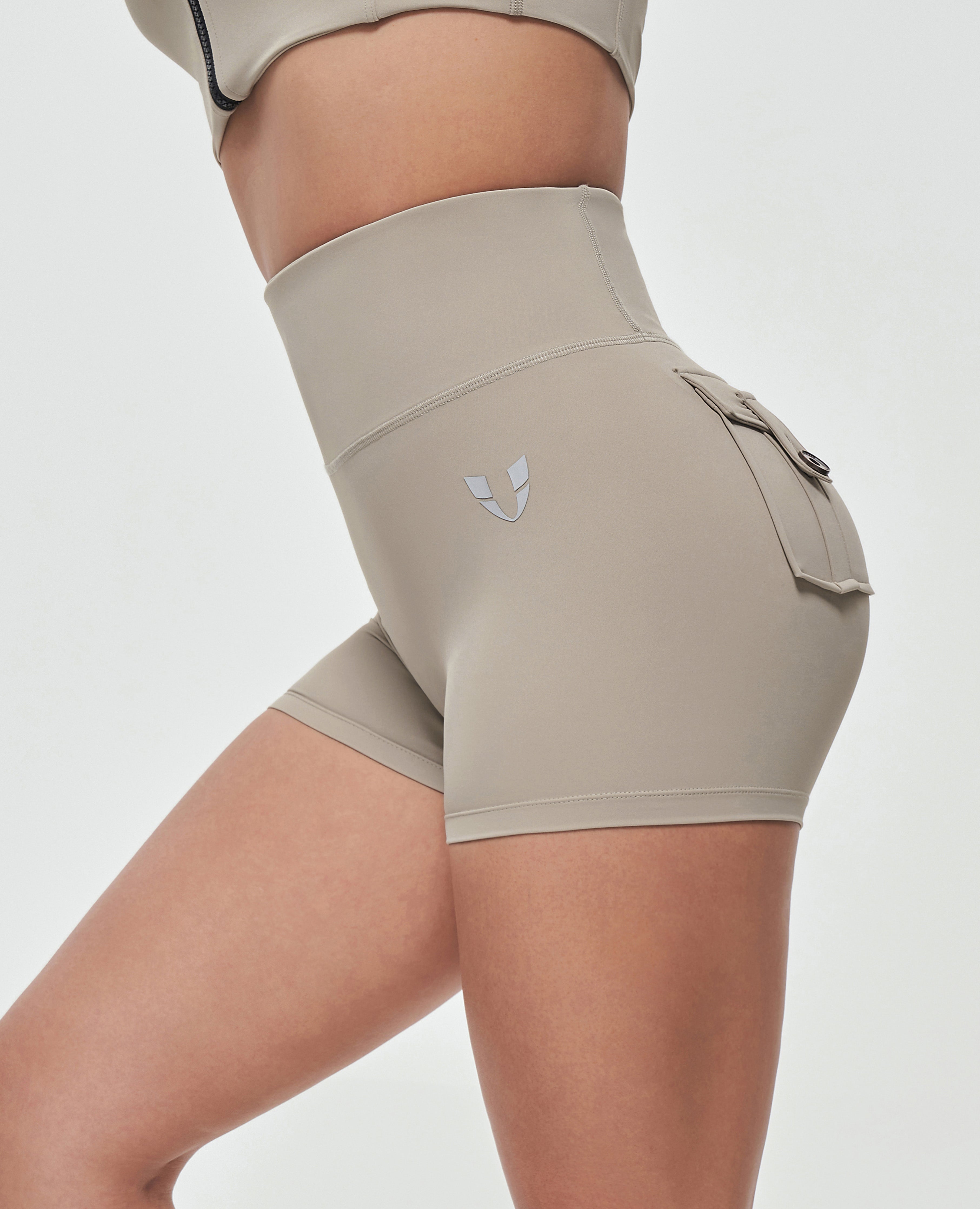 High Waist Cargo Shorts - Khaki