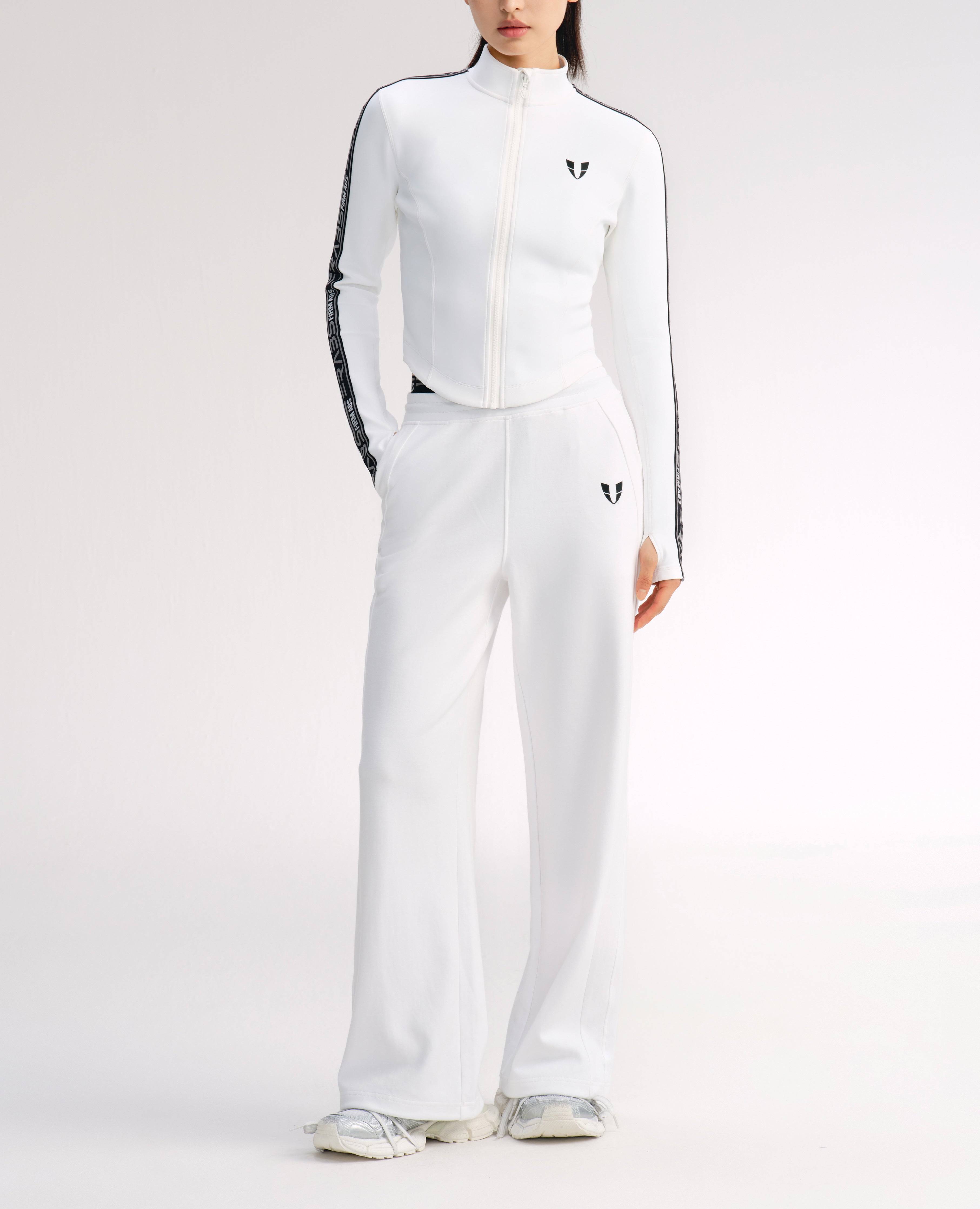 Powerful Warm Athletic Jacket - White