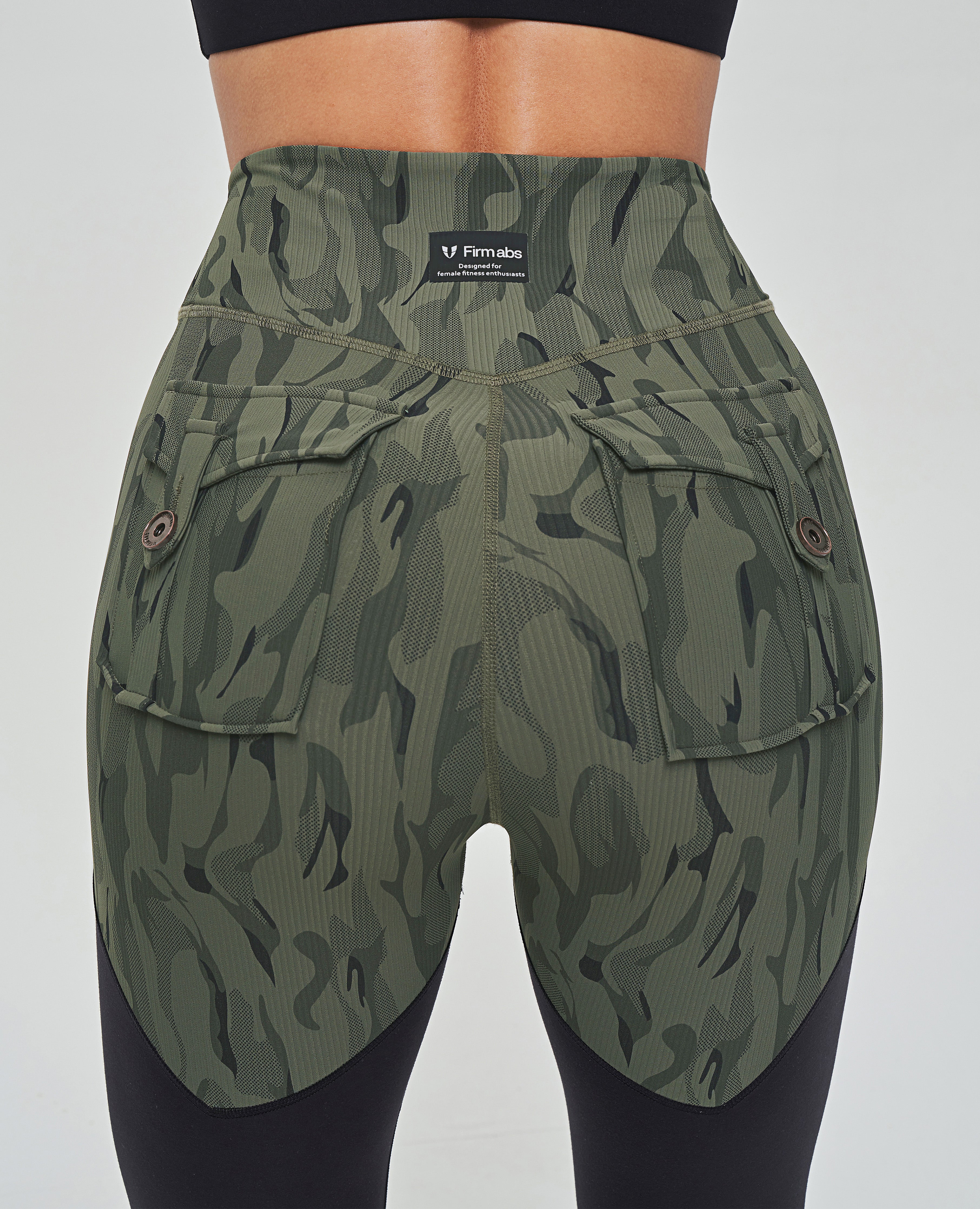 Cargo Power Leggings – Camo und Schwarz