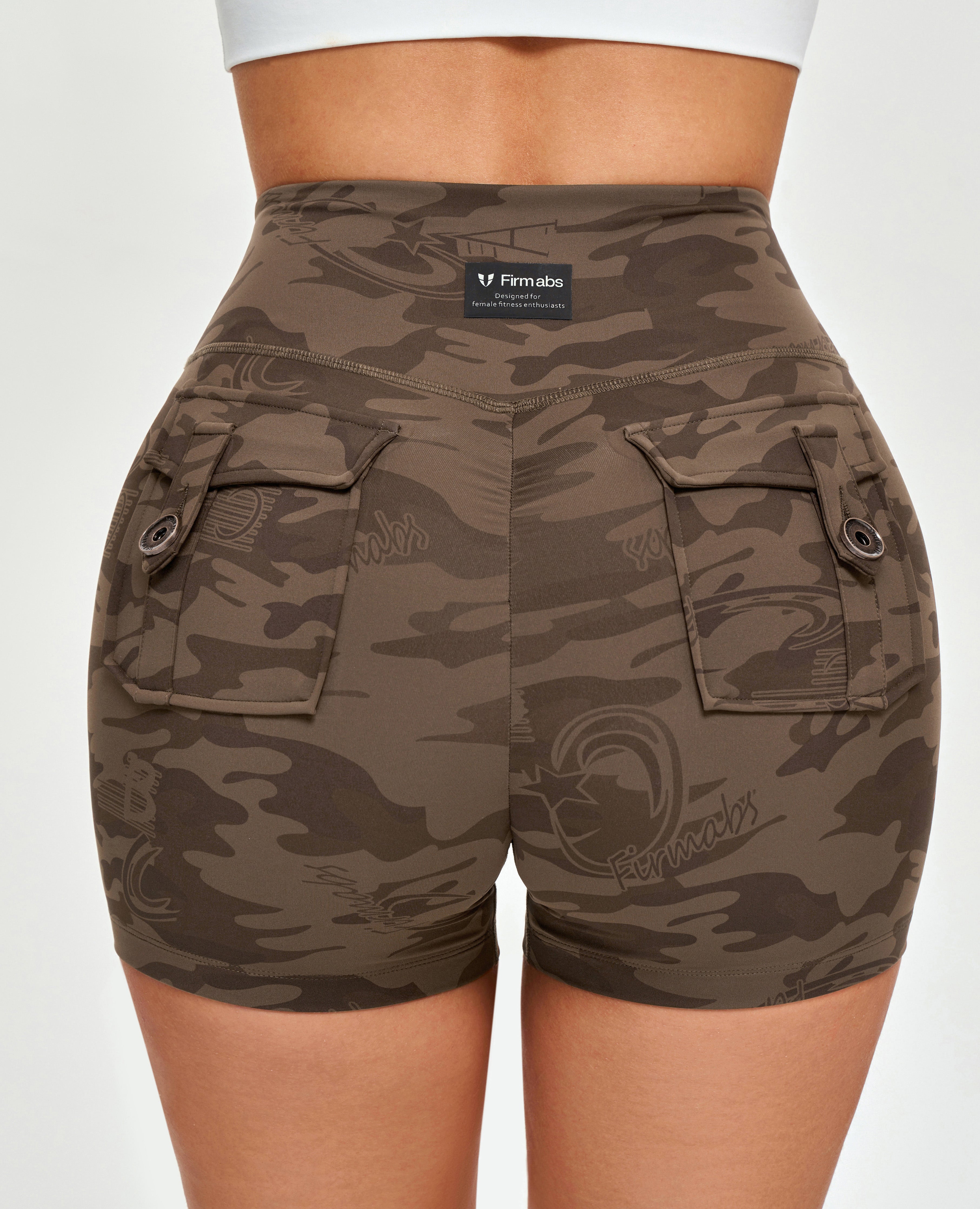 Shorts cortos tipo cargo - Camo marrón