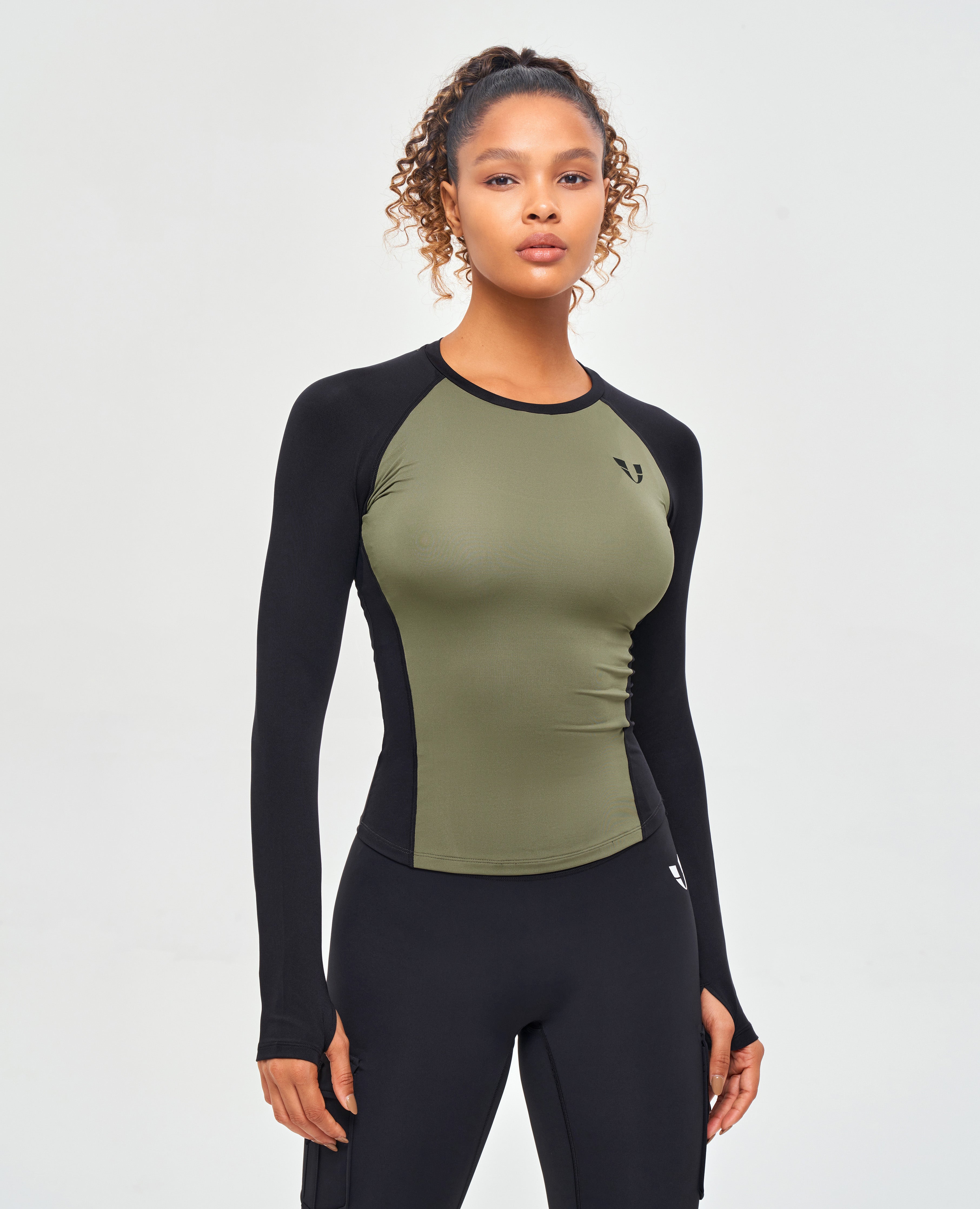 Contrast Color Long Sleeve T-shirt - Olive Green and Black