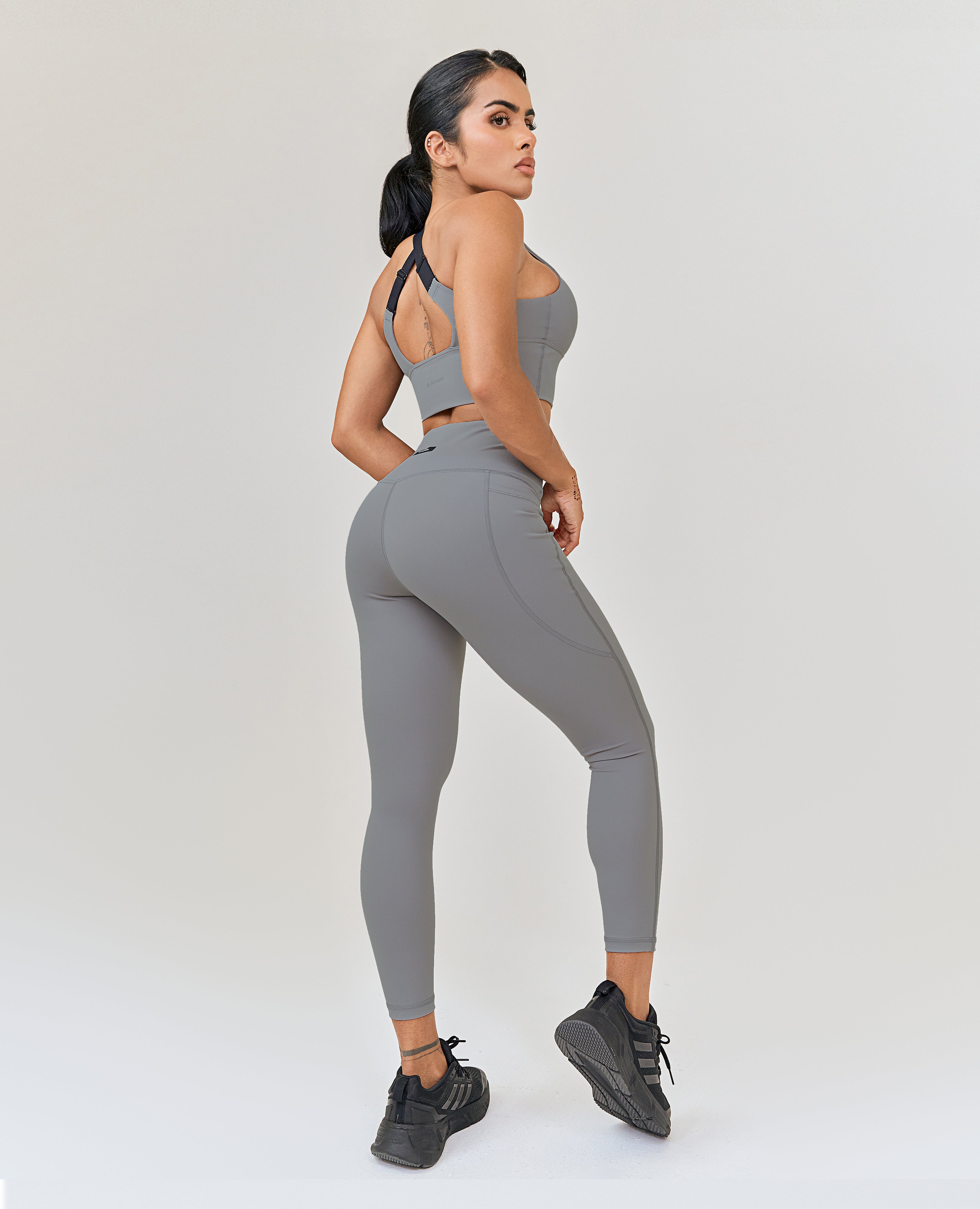 Sport-Leggings mit hoher Taille – Grau