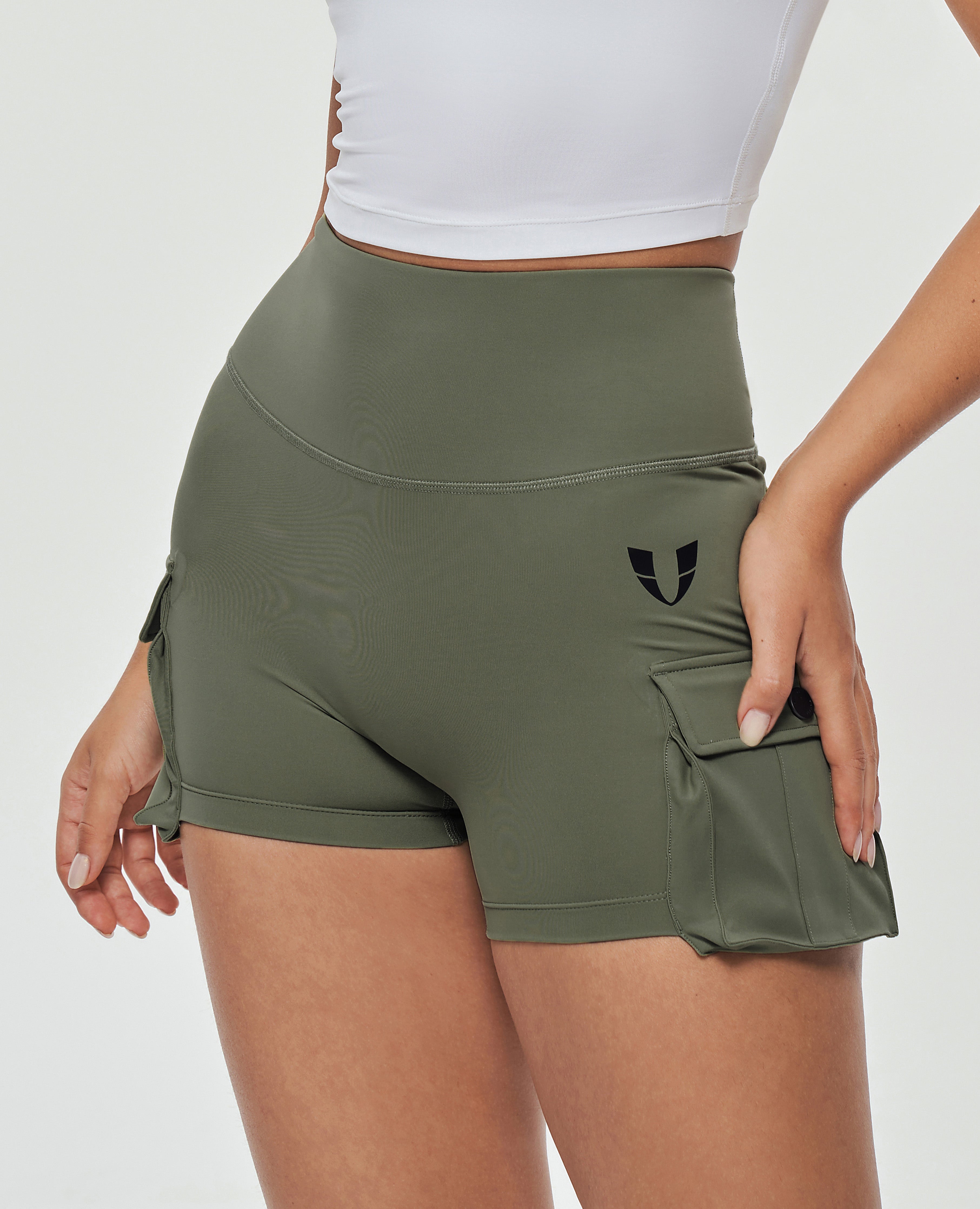 Shorts cargo con fruncido en los glúteos - Verde oliva