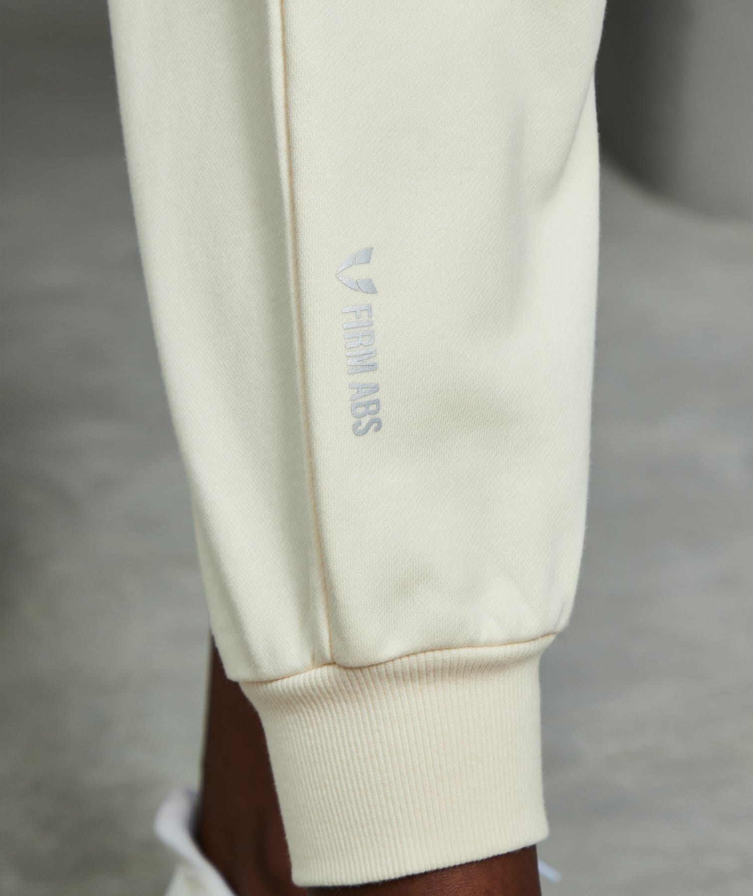 Ribbed Cuff Jogger Pants In Light Apricot