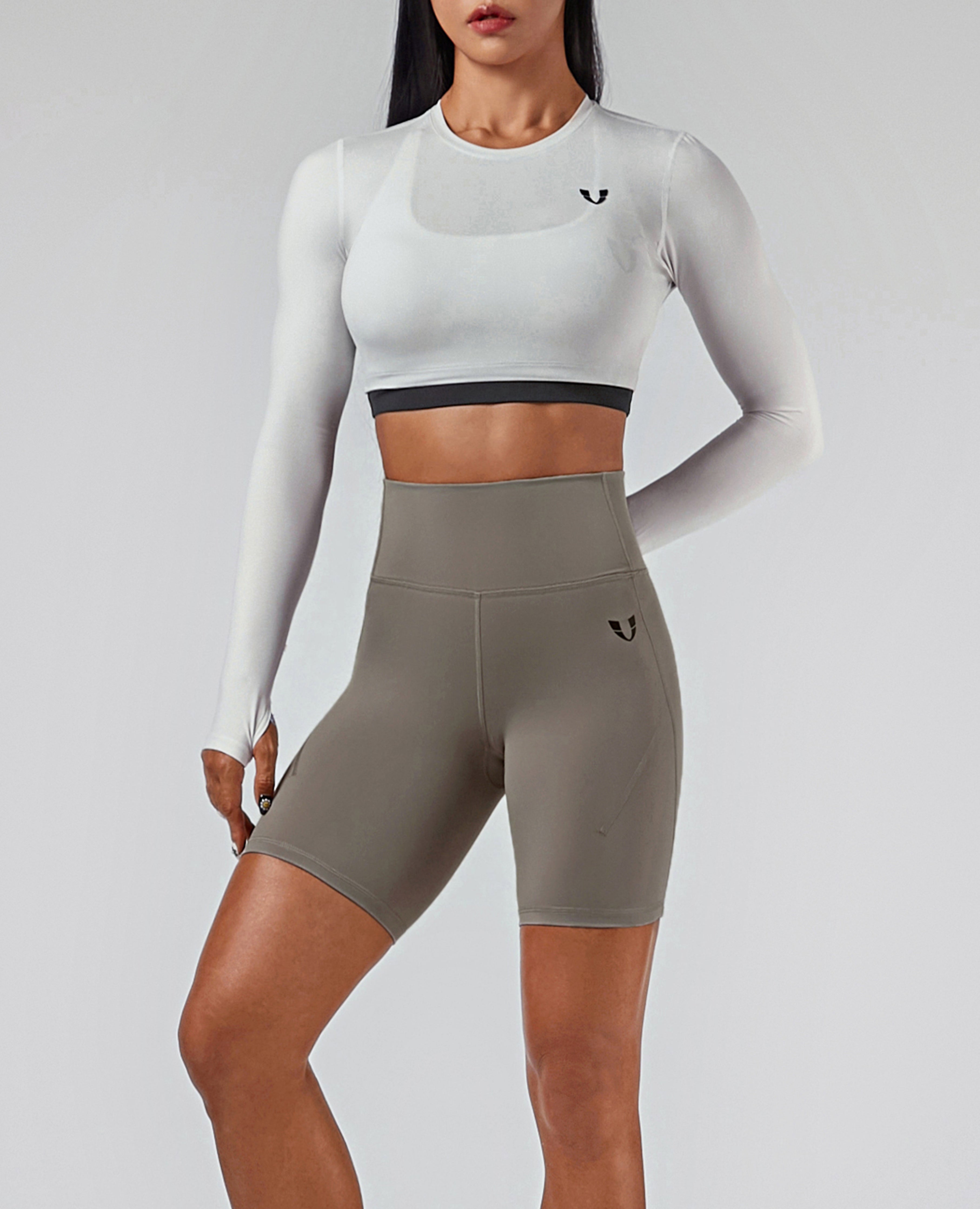 Power-Gym-Shorts – Grau